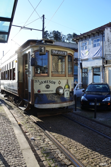 Porto_tram2_©Lilly